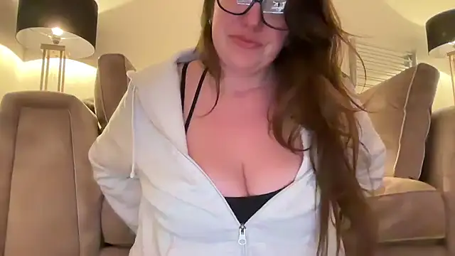 Miss Stassi online show from 01.26.25