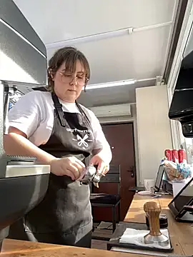 cinnabon  online show from 02.12.25