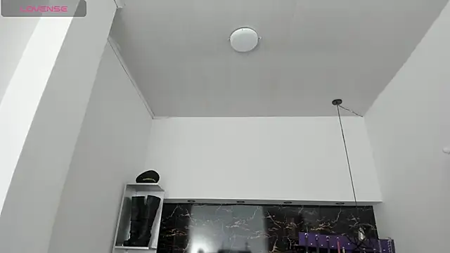 Snapshot of Kathia_Armstrong chatting on 12.23.24 Kathia Armstrong online show from 12.23.24