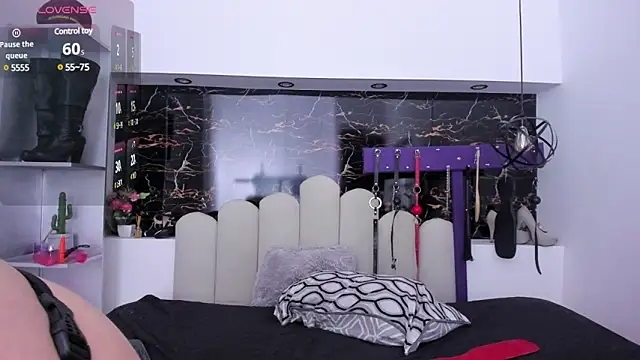 Snapshot of Kathia_Armstrong chatting on 12.27.24 Kathia Armstrong online show from 12.27.24