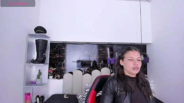 Snapshot of Kathia_Armstrong chatting on 01.21.25 Kathia Armstrong online show from 01.21.25