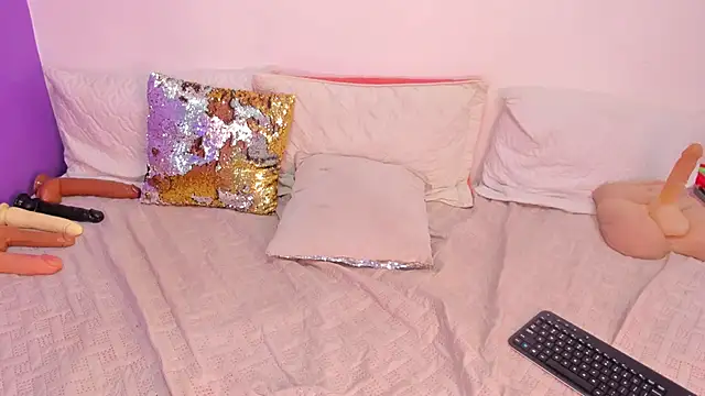 Snapshot of cookplleaser chatting on 09.24.25 cookplleaser online show from 09.24.25