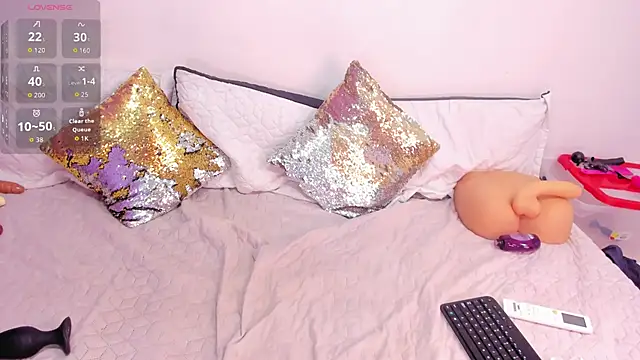 Snapshot of cookplleaser chatting on 10.20.25 cookplleaser online show from 10.20.25