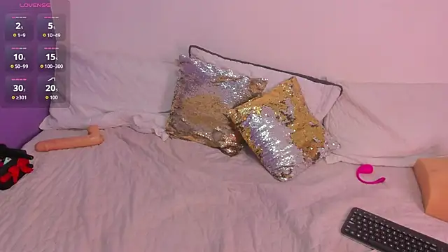 Snapshot of cookplleaser chatting on 11.26.25 cookplleaser online show from 11.26.25