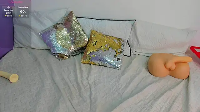 Snapshot of cookplleaser chatting on 12.15.25 cookplleaser online show from 12.15.25