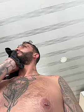 Snapshot of openmind_boy chatting on 02.06.26 openmind boy online show from 02.06.26