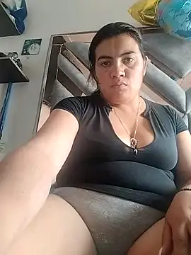 Snapshot of naughty-sharlot chatting on 12.15.25 naughty-sharlot online show from 12.15.25