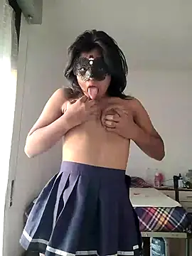 Bella Luna18 online show from 12.13.24