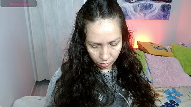 naihroby online show from 10.13.25