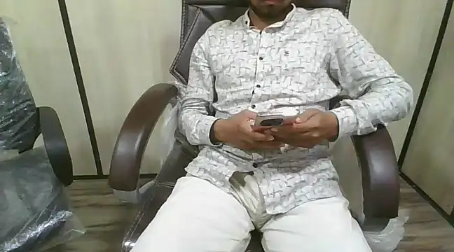 Snapshot of Ishan003 chatting on 12.07.24 Ishan003 online show from 12.07.24