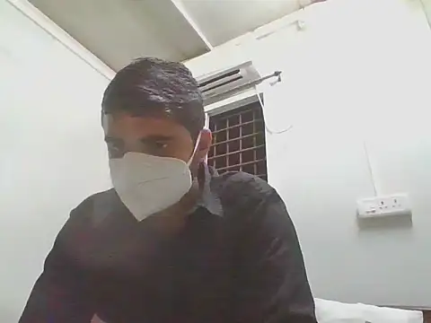 Snapshot of Ishan003 chatting on 02.13.25 Ishan003 online show from 02.13.25