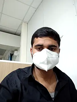 Snapshot of Ishan003 chatting on 02.14.25 Ishan003 online show from 02.14.25