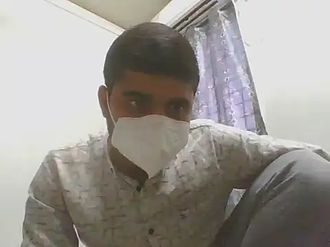 Snapshot of Ishan003 chatting on 02.17.25 Ishan003 online show from 02.17.25