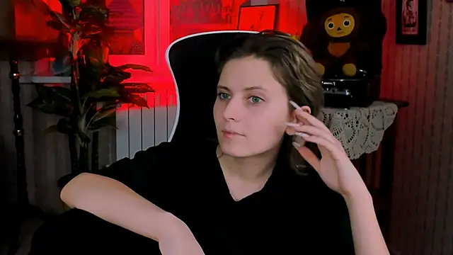 LolaAsmus online show from 12.21.24