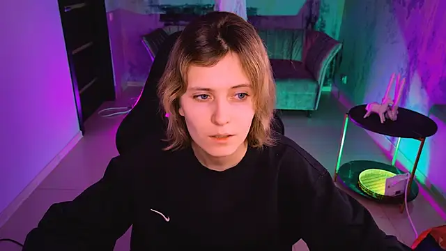 LolaAsmus online show from 12.25.24