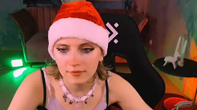 LolaAsmus online show from 12.25.24