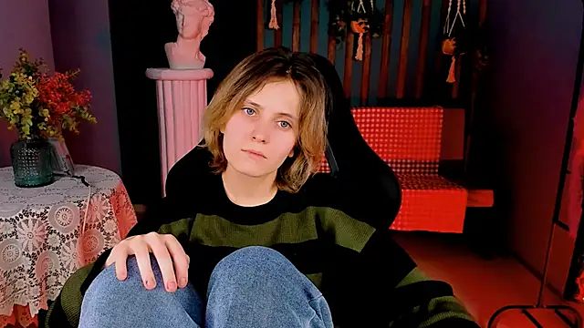 LolaAsmus online show from 01.30.25