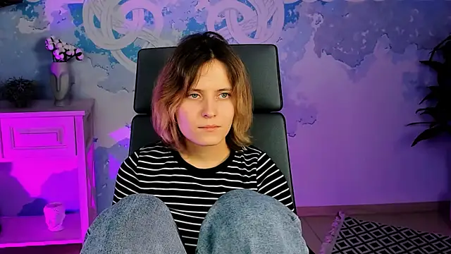 LolaAsmus online show from 01.31.25