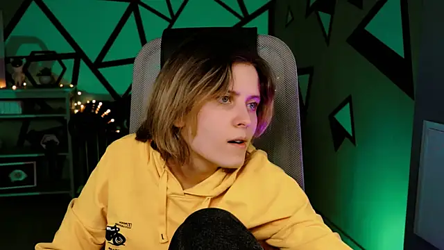 LolaAsmus online show from 02.28.25