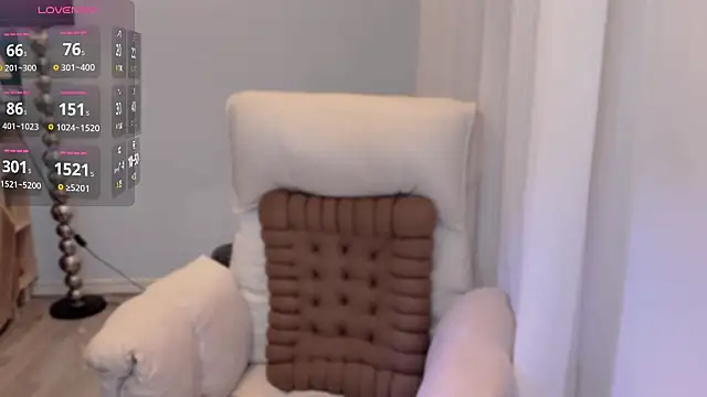 Strawberrybabyy1 online show from 12.28.24