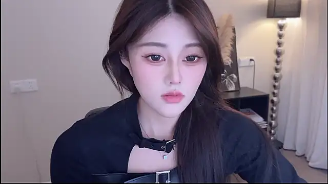 Strawberrybabyy1 online show from 11.20.25