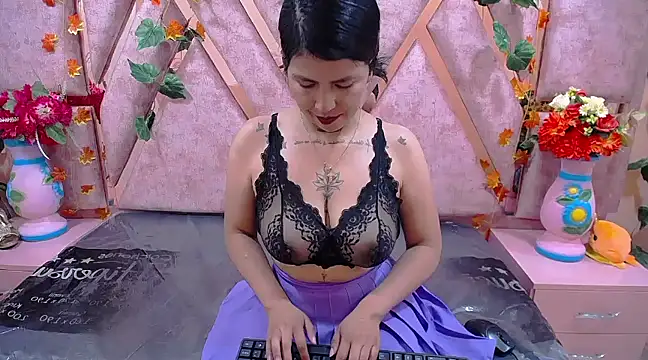 CataleyaLars20 online show from 01.24.25