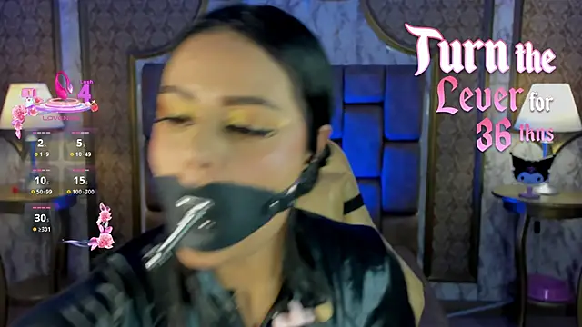 SoffiQueen online show from 09.13.25