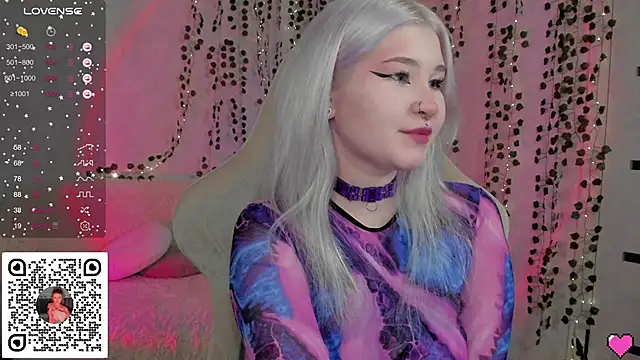 chillycharm online show from 12.30.24