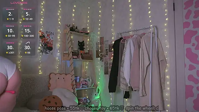 chillycharm online show from 04.17.26