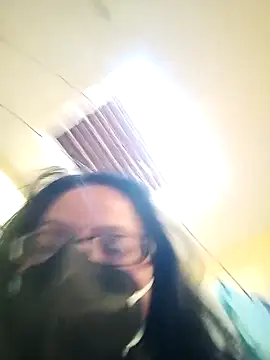 heenage online show from 12.04.24