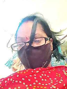 heenage online show from 03.05.25