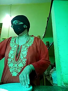 heenage online show from 12.23.25