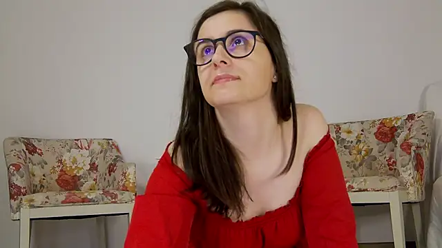 Snapshot of SophieeRain chatting on 10.09.25 SophieeRain online show from 10.09.25