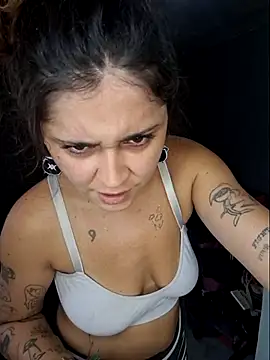 Snapshot of luuhcat09 chatting on 11.01.25 luuhcat09 online show from 11.01.25