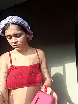 Snapshot of luuhcat09 chatting on 11.04.25 luuhcat09 online show from 11.04.25