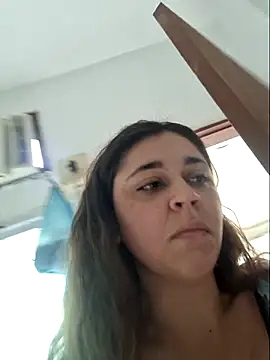 Snapshot of luuhcat09 chatting on 11.18.25 luuhcat09 online show from 11.18.25