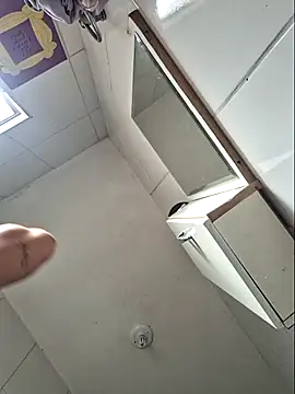 Snapshot of luuhcat09 chatting on 11.20.25 luuhcat09 online show from 11.20.25