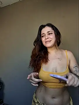 Snapshot of luuhcat09 chatting on 11.28.25 luuhcat09 online show from 11.28.25