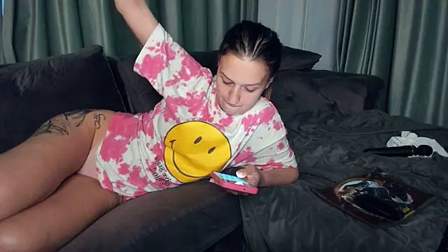LaraStone69 online show from 05.14.26