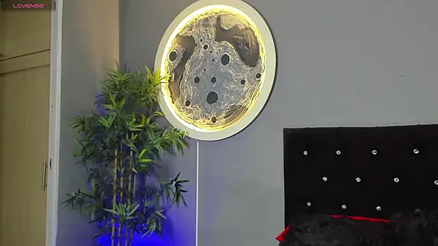 Snapshot of jordan_mayers02 chatting on 11.29.25 jordan mayers02 online show from 11.29.25