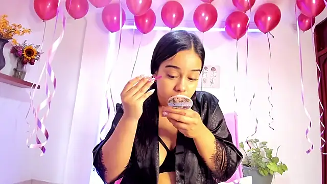 anniesweet- online show from 10.15.25