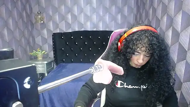 Sofiacowperx online show from 01.27.25