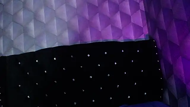 Sofiacowperx online show from 02.24.25