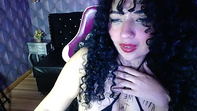 Sofiacowperx online show from 02.24.25