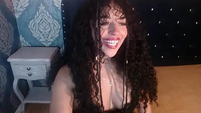 Sofiacowperx online show from 11.03.25