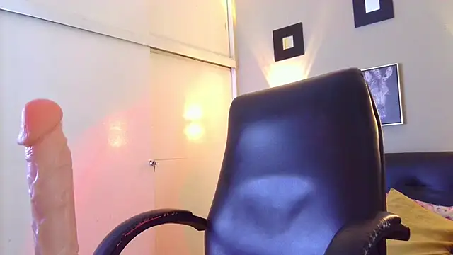 Snapshot of Jsneiidy_ATH chatting on 12.19.24 Jsneiidy ATH online show from 12.19.24