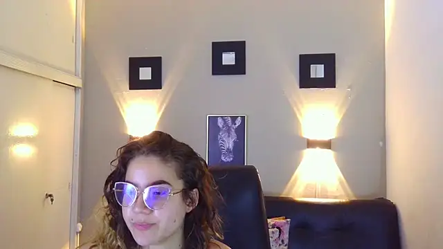 Snapshot of Jsneiidy_ATH chatting on 12.20.24 Jsneiidy ATH online show from 12.20.24