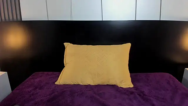 Snapshot of liz_goth chatting on 01.12.25 liz goth online show from 01.12.25