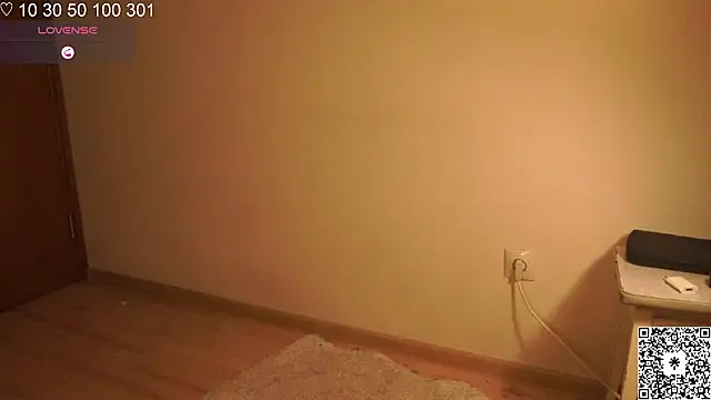 curlyboyy  online show from 02.28.25