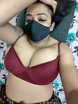 Snapshot of Cute_Kritika chatting on 07.07.26 Cute Kritika online show from 07.07.26